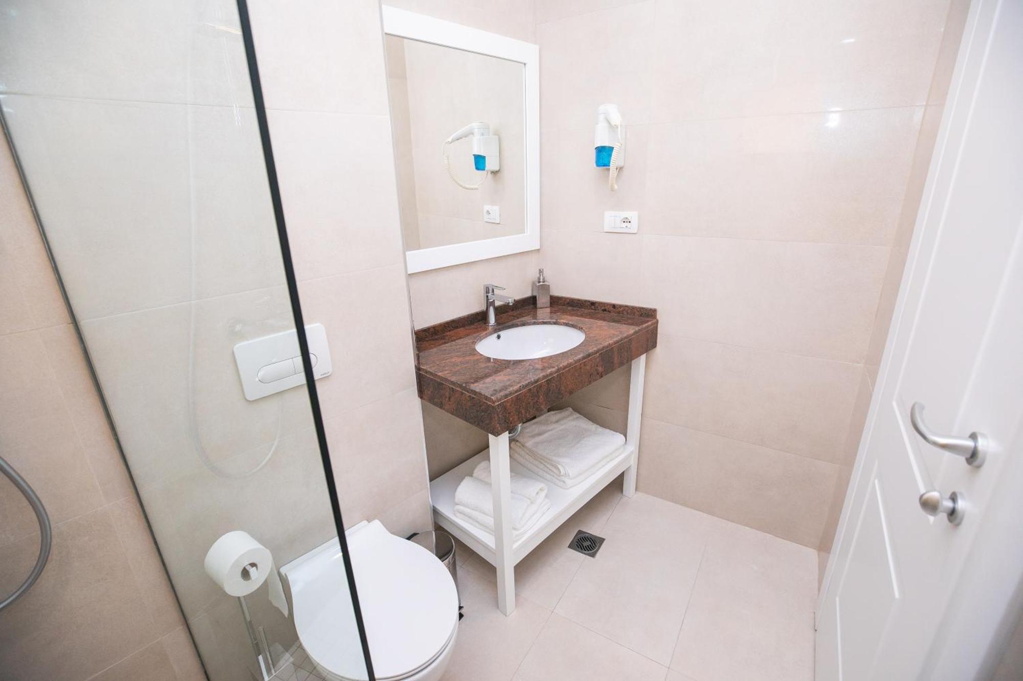 Hotel Elior Tirana Szoba fotó