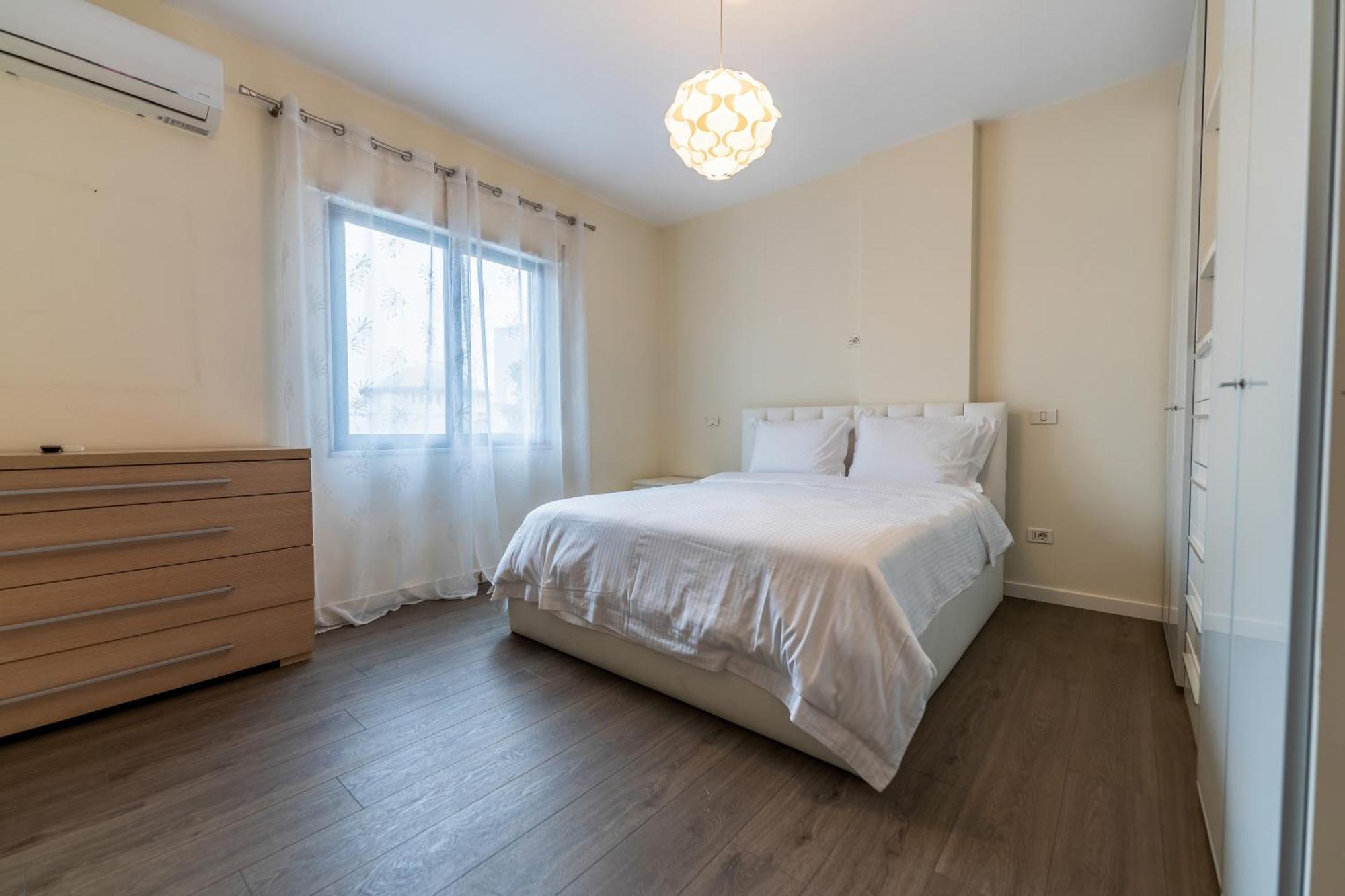 Hotel Elior Tirana Kültér fotó