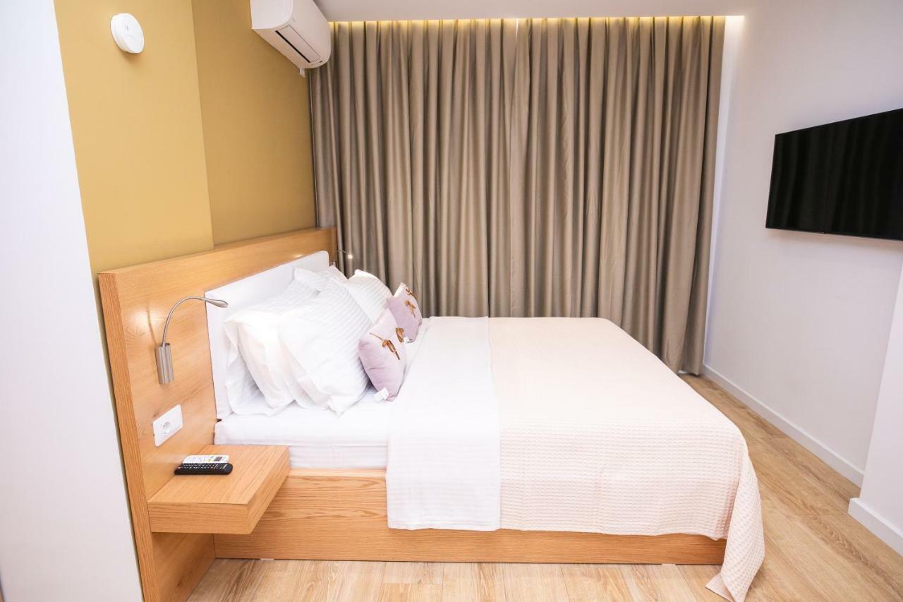 Hotel Elior Tirana Kültér fotó